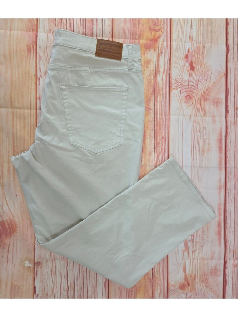 Lucky Brand Mens 223 Straight Fit Beige Pants 40x30 NWT Advanced Stretch